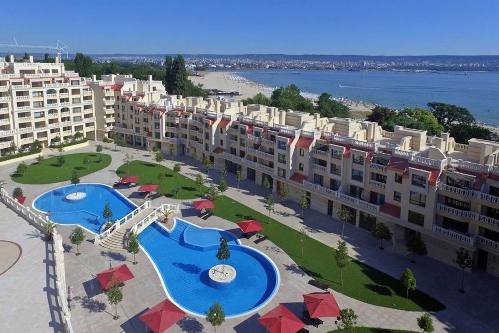 Deluxe Apartment Varna South Bay Beach Residence Exterior photo